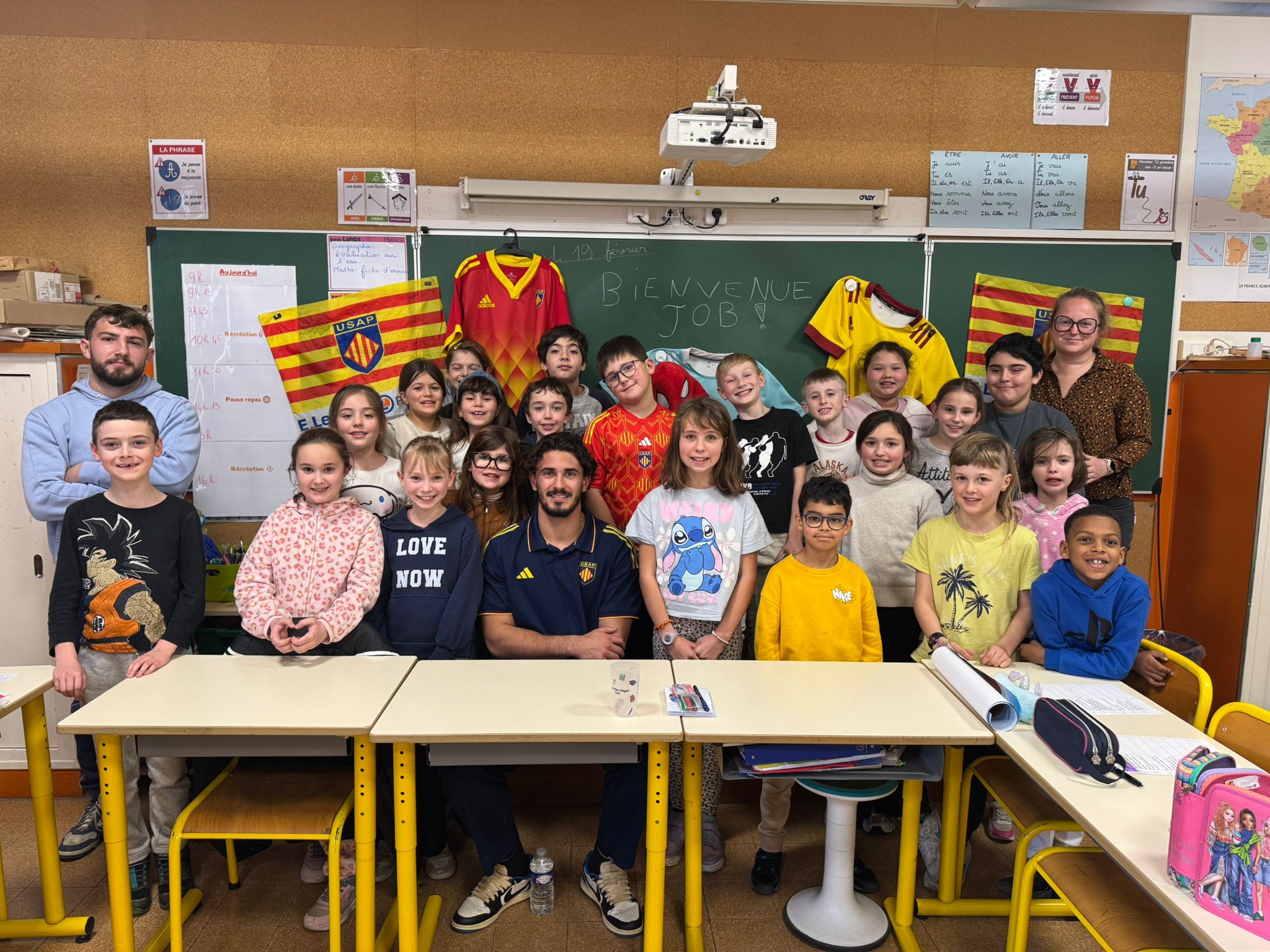 Nos joueurs en visite dans plusieurs écoles primaires du département.