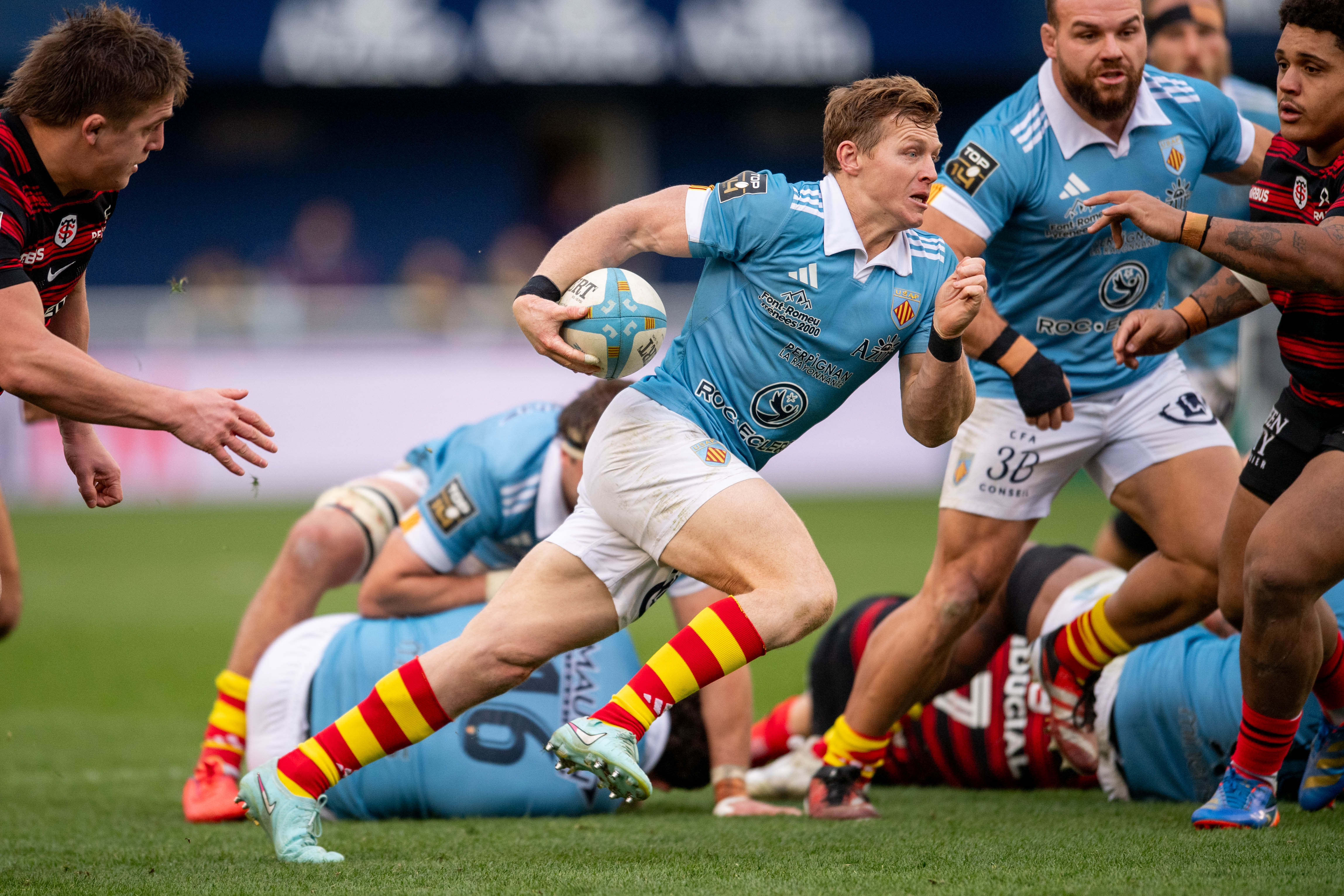 James Hall prolonge l'aventure avec l'USAP